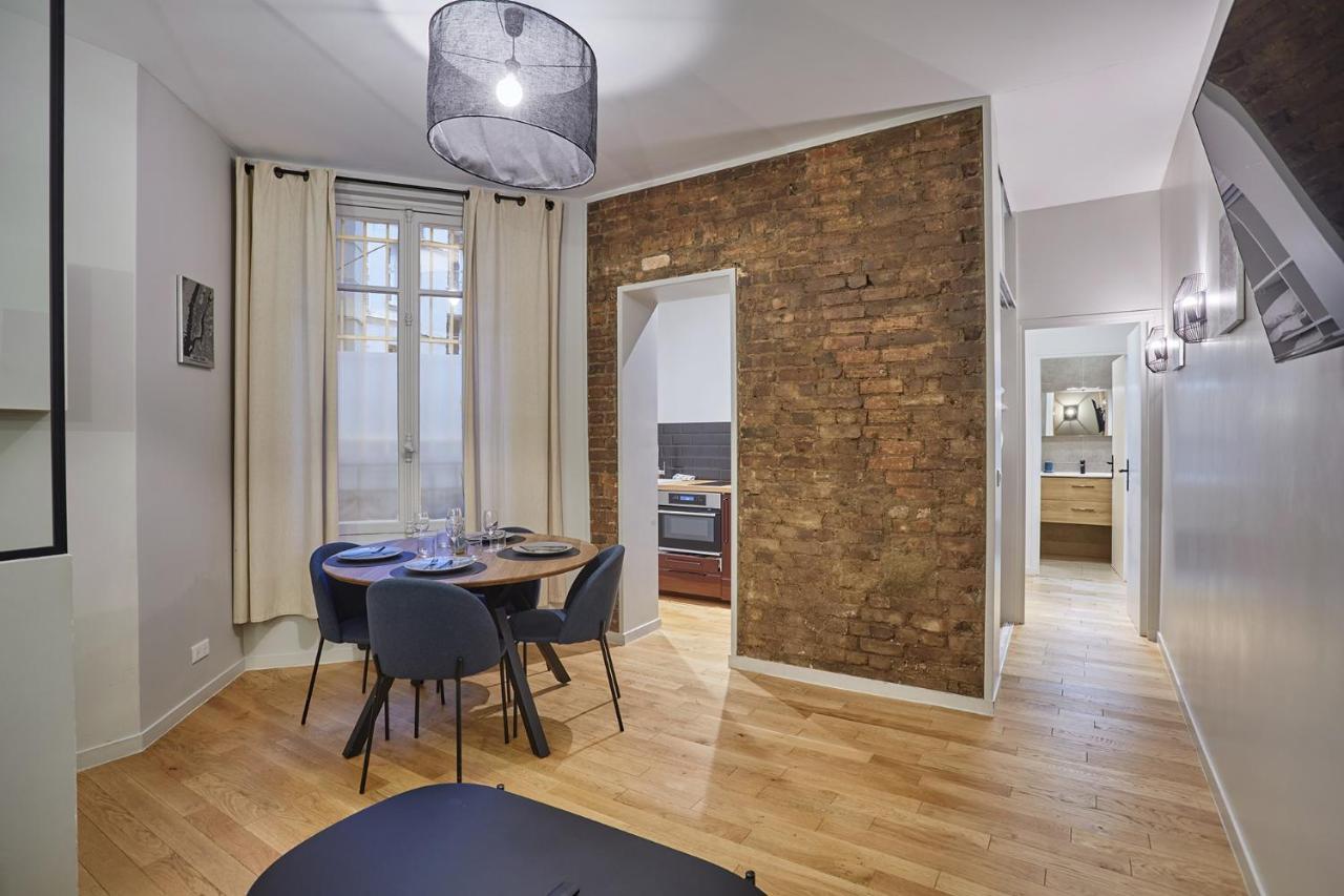 Apartment Center Of Paris By Studio Prestige Exterior photo